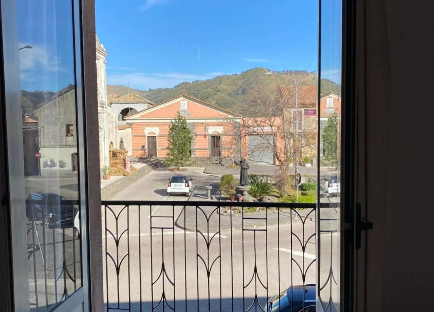 Etna Charming Apartment リングアグロッサ